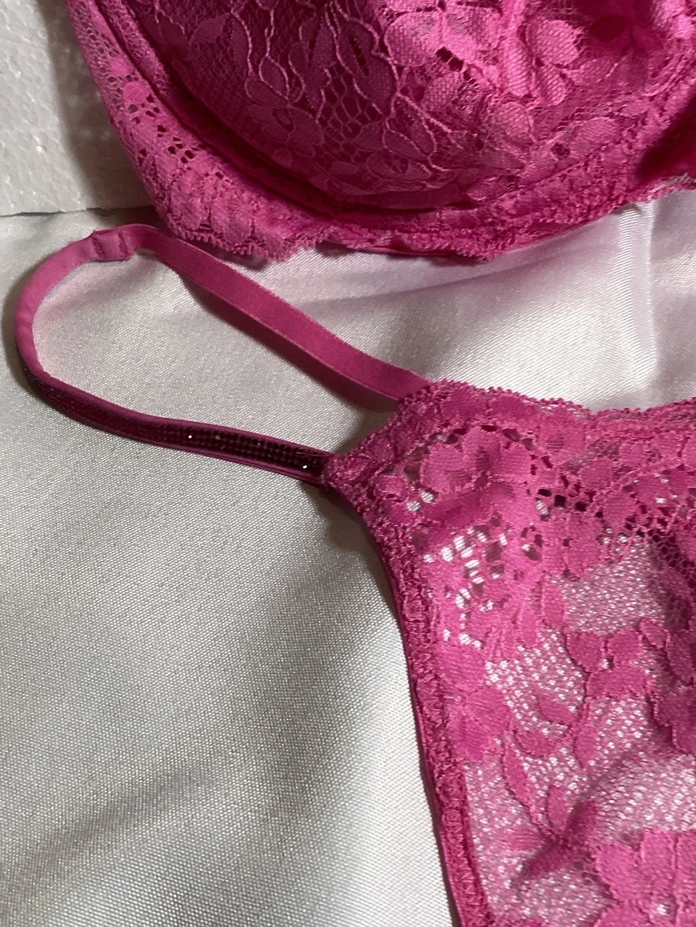 Victoria's Secret Hot Pink Lace Underwire Bra & Thong Set